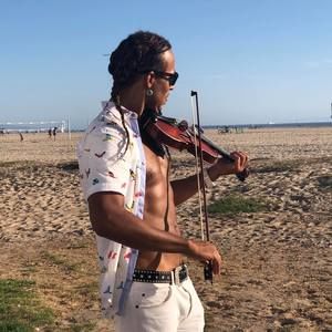 Meet your Posher, Bastet